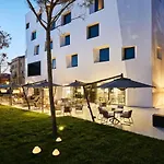 Briig Boutique 4*