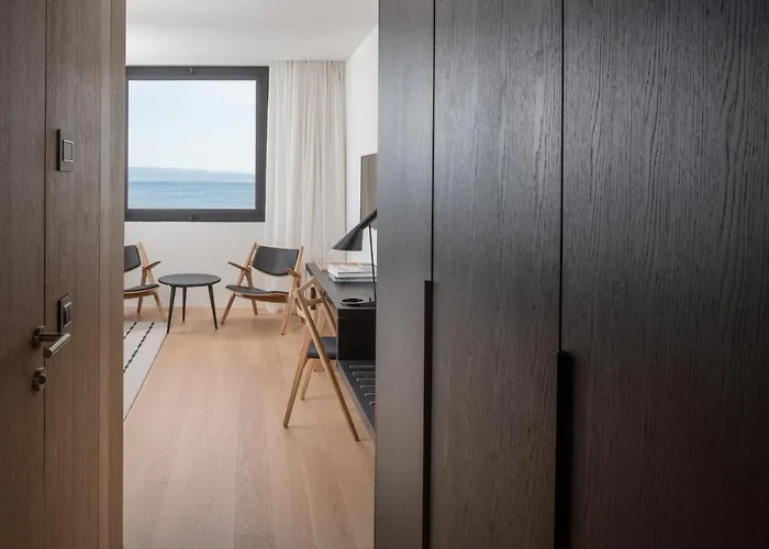 Ξενοδοχείο Briig Boutique 4*