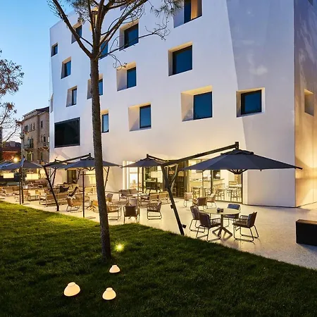 Briig Boutique 4*