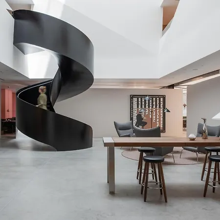Briig Boutique Готель 4*